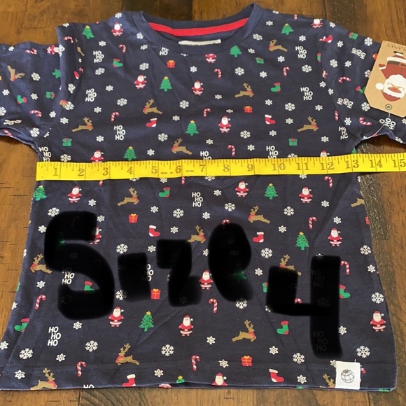 Free Planet Christmas T-Shirt - Picture 9 of 10